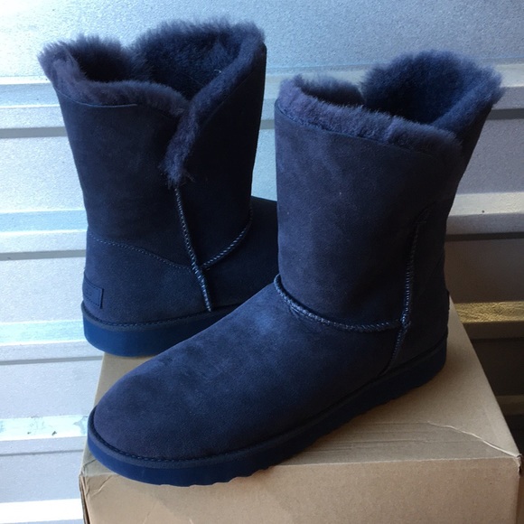 ugg classic cuff short boot chestnut